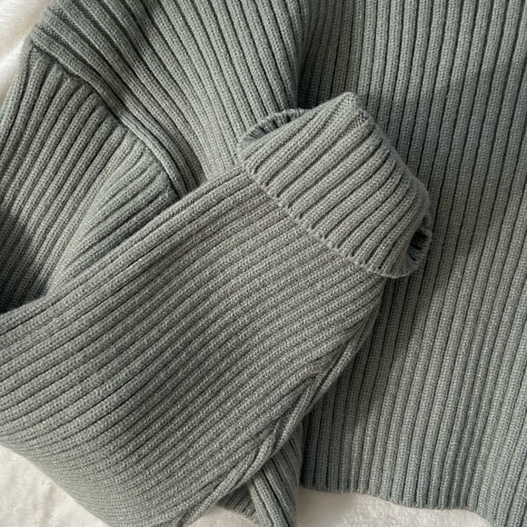 Mable | Cropped Sweater - Picture 3 of 7